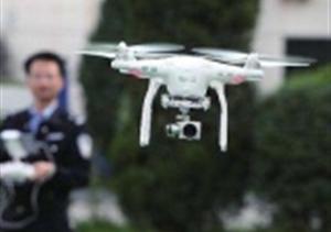 “無(wú)人機交警”規?；蠉?這些本領(lǐng)不可不知